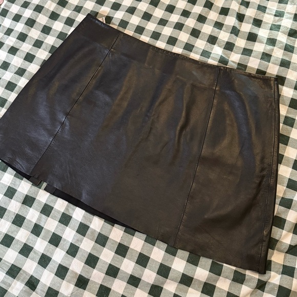 ⭐️ Reformation | Veda Margie Sheep Leather Mini Skirt - Picture 16 of 16
